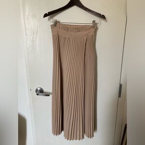 1-01 by Babaton pleated midi skirt